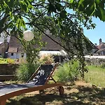 Σπίτι διακοπών La Dragonne, Centre De Belleme, Maison Entierement Equipee, Jardin, Vue Foret