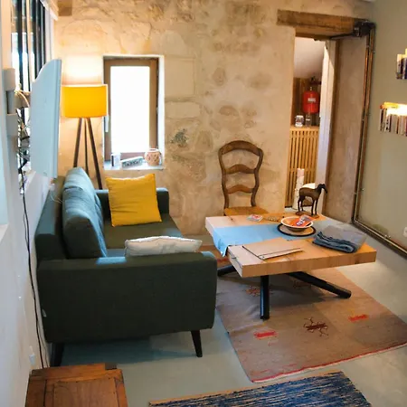 La Dragonne, Petite Maison Au Centre De Bellême, Jardin, Cuisine équipée, Vue Forêt Belleme