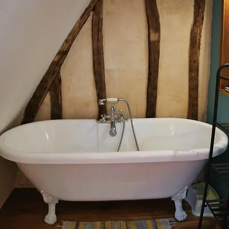 Casa vacanze La Dragonne, Petite Maison Au Centre De Bellême, Jardin, Cuisine équipée, Vue Forêt Belleme