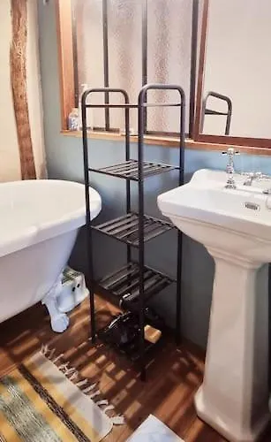 Сasa de vacaciones La Dragonne, Petite Maison Au Centre De Bellême, Jardin, Cuisine équipée, Vue Forêt *