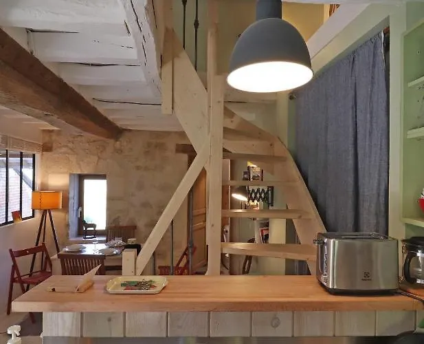 La Dragonne, Petite Maison Au Centre De Bellême, Jardin, Cuisine équipée, Vue Forêt Сasa de vacaciones Belleme