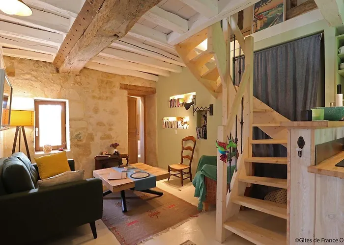 Сasa de vacaciones La Dragonne, Petite Maison Au Centre De Bellême, Jardin, Cuisine équipée, Vue Forêt