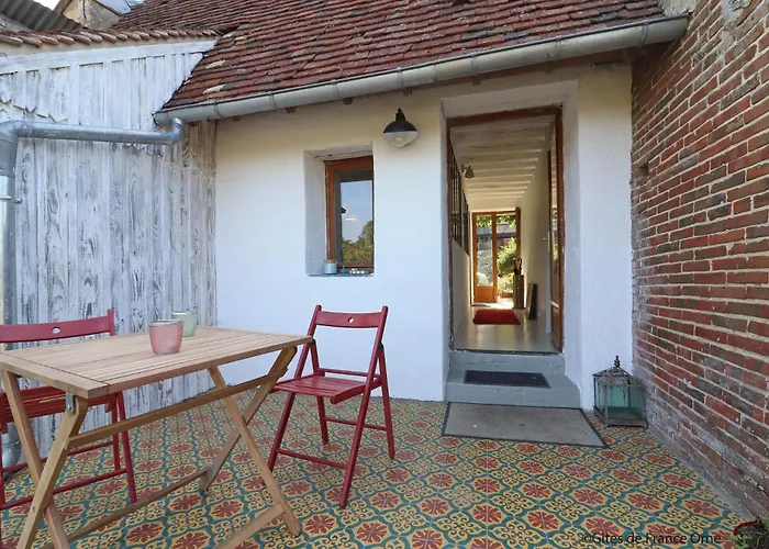 La Dragonne, Petite Maison Au Centre De Bellême, Jardin, Cuisine équipée, Vue Forêt Belleme